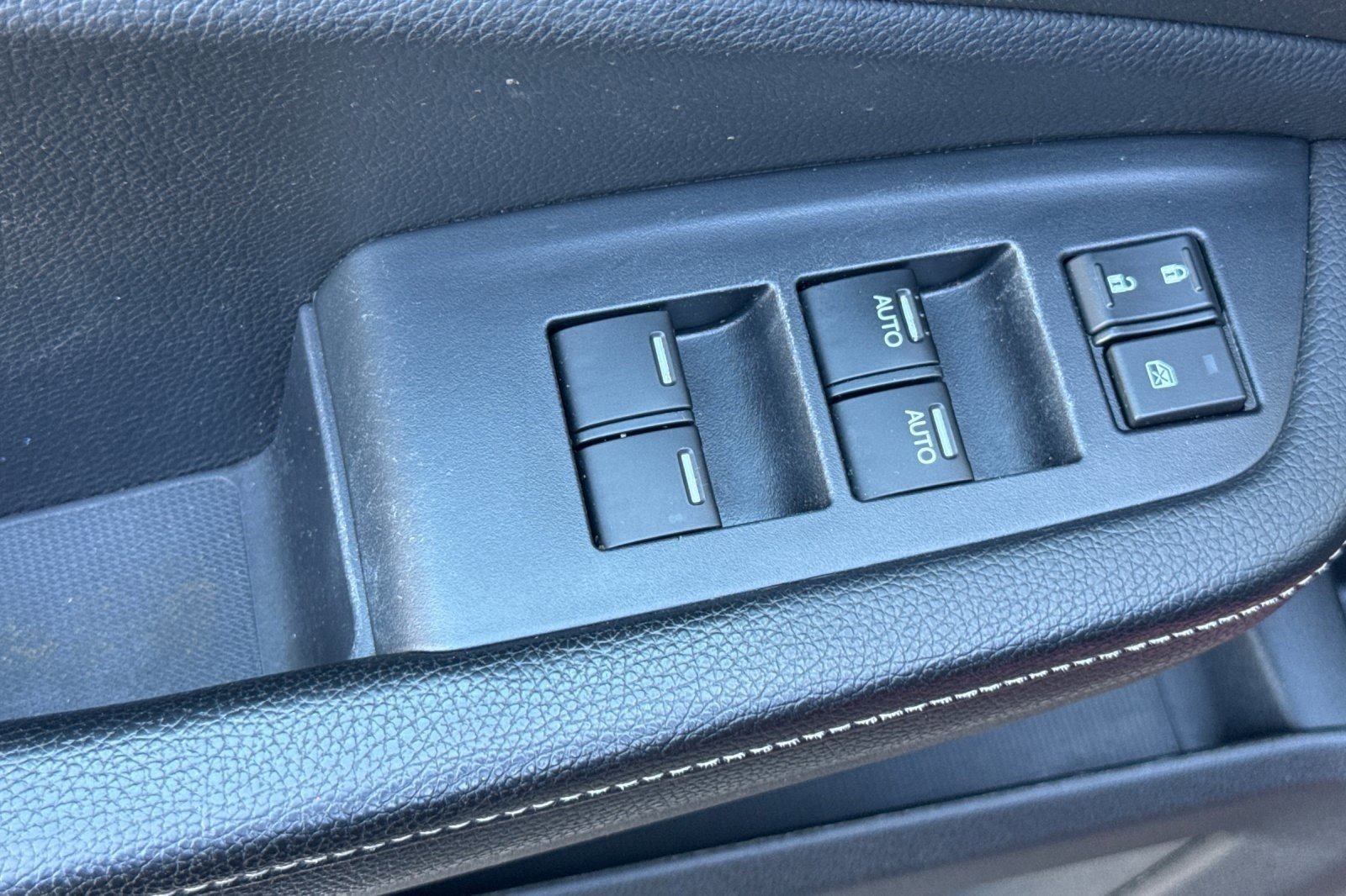 Used 2023 Honda Ridgeline Sport image 13