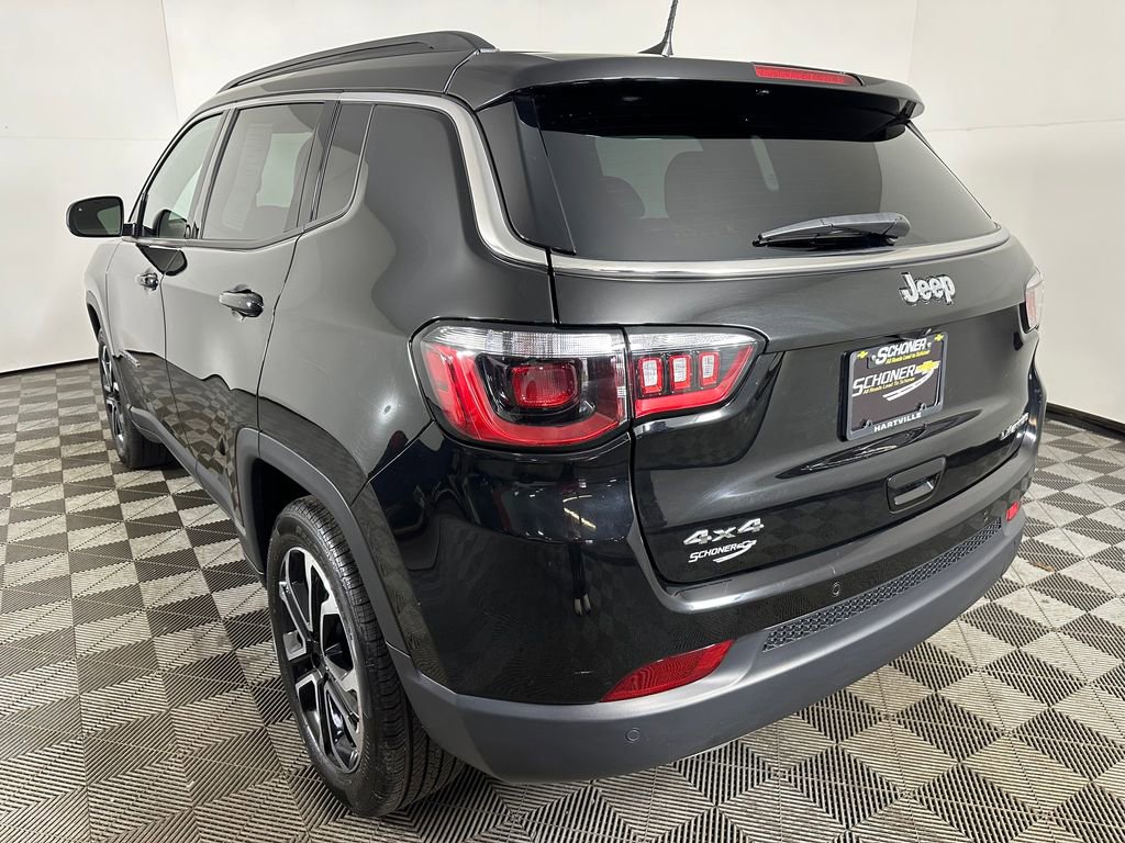 Used 2023 Jeep Compass Limited image 3