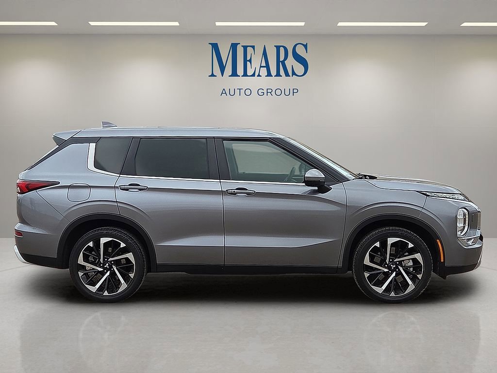 Used 2024 Mitsubishi Outlander SE AWD/4WD image 6