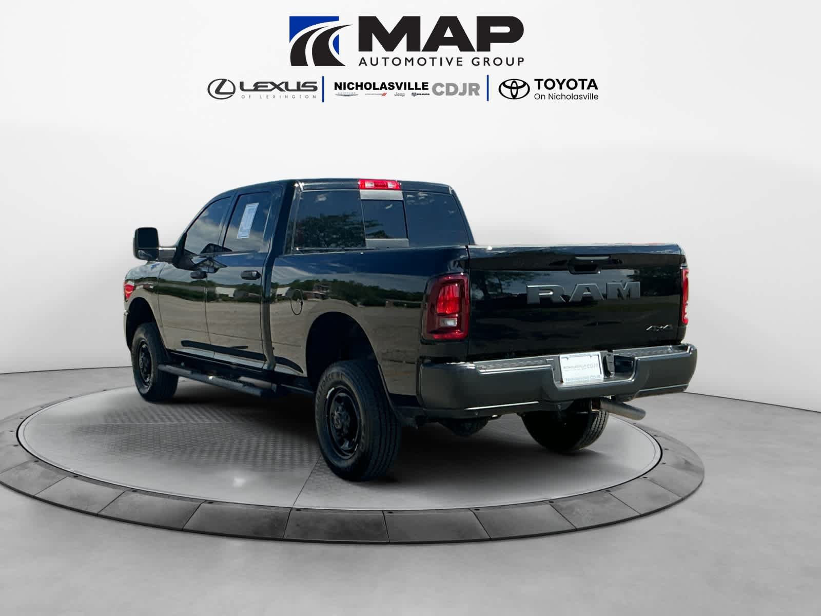 Used 2025 RAM 2500 Tradesman AWD/4WD image 3