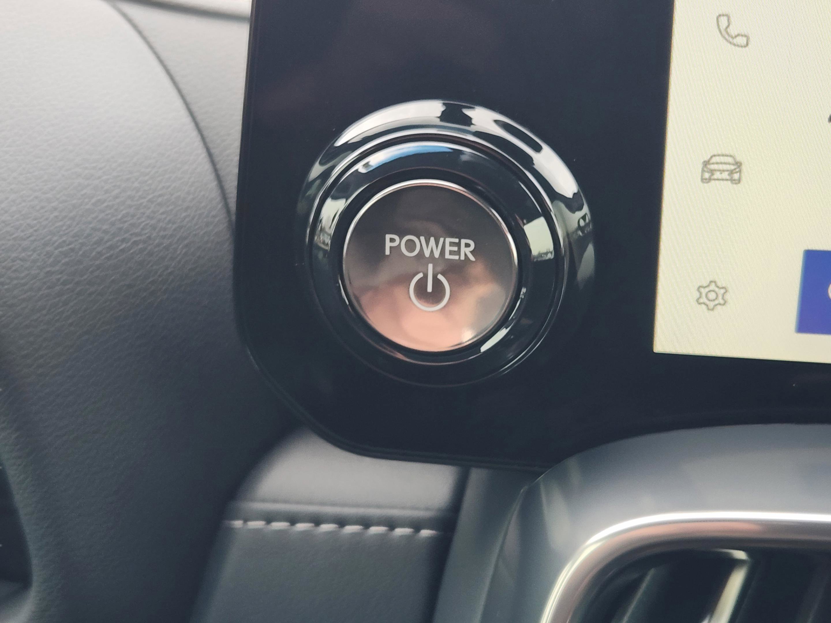 Certified 2025 Lexus LX 700h Luxury image 17