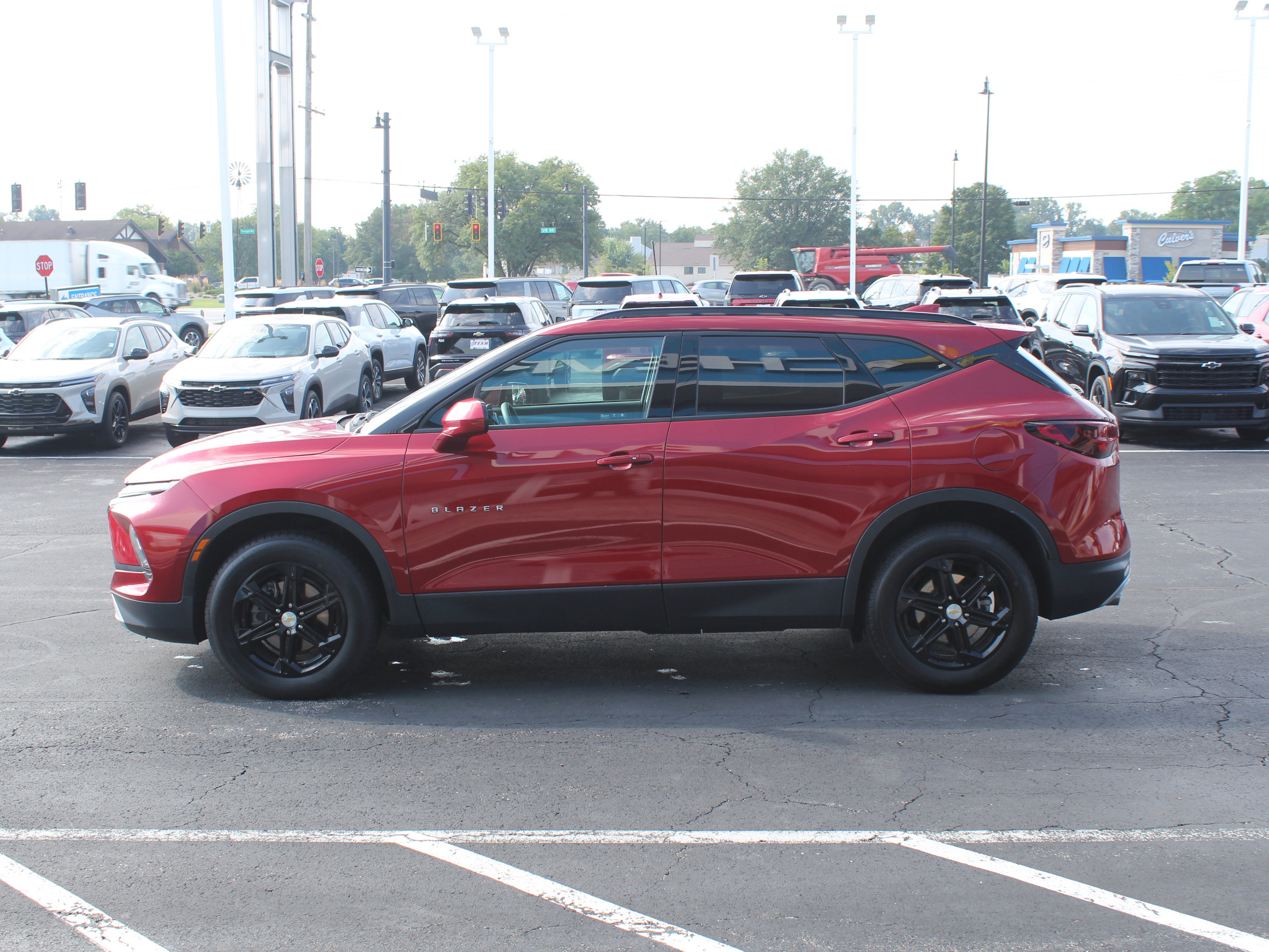 Used 2024 Chevrolet Blazer LT w/ Convenience Package AWD/4WD image 9
