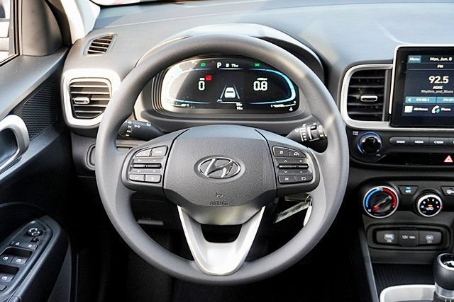 New 2026 Hyundai Venue SE FWD image 22