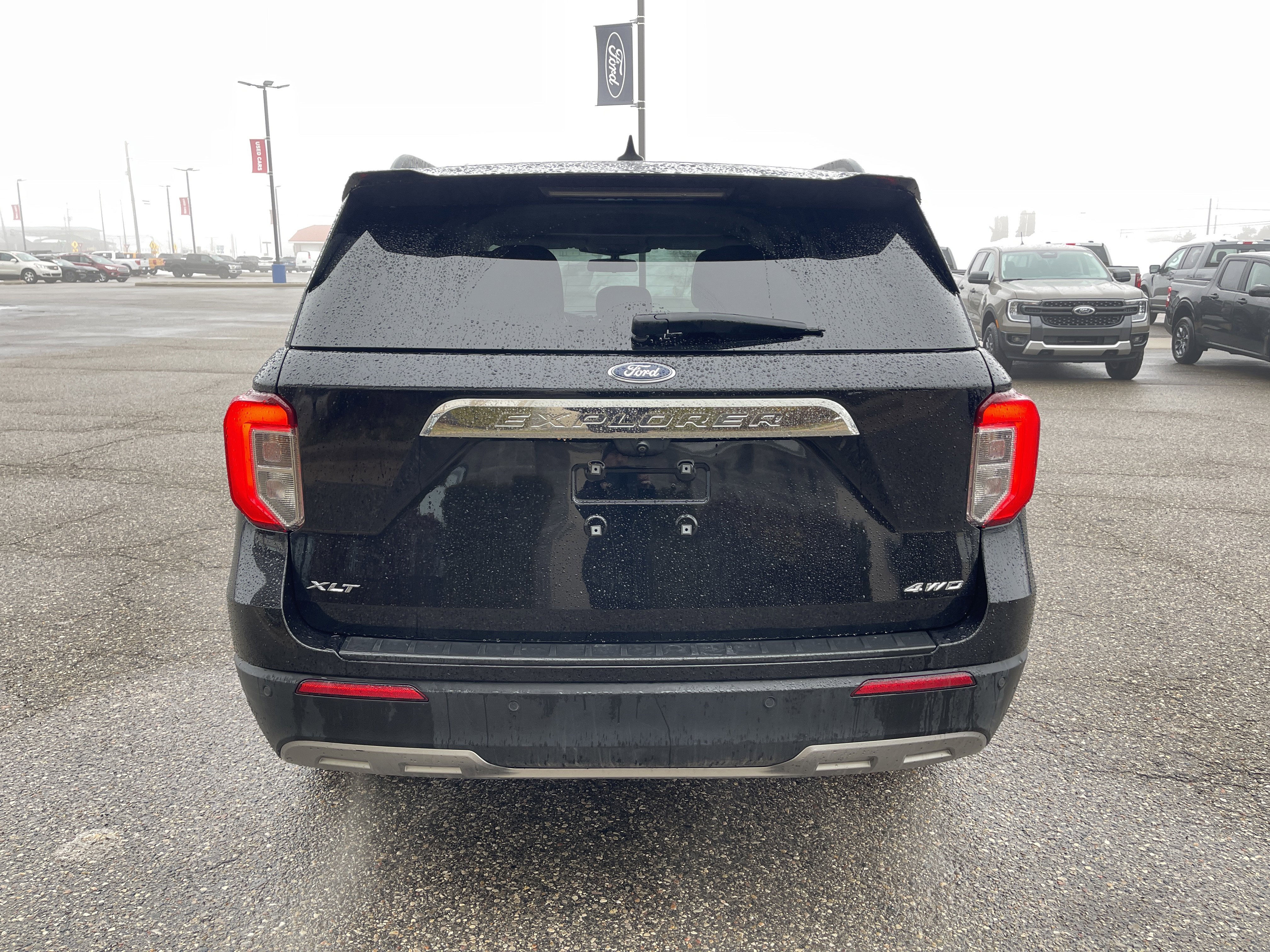 Used 2022 Ford Explorer XLT image 4