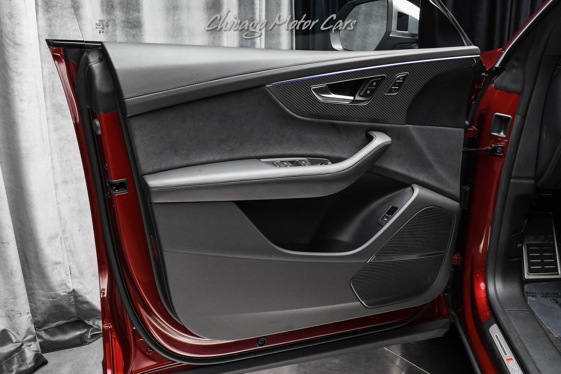 Used 2024 Audi RS Q8 image 32