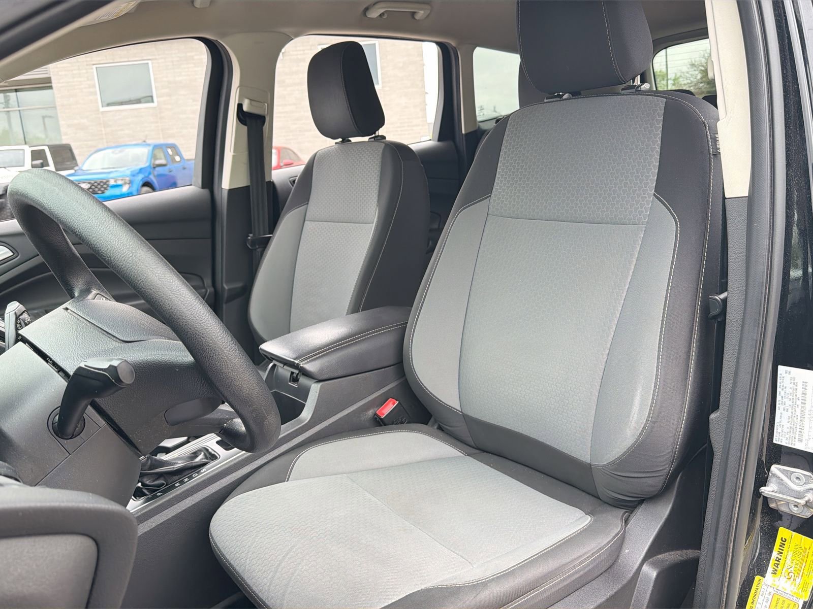 Used 2018 Ford Escape SE FWD image 19