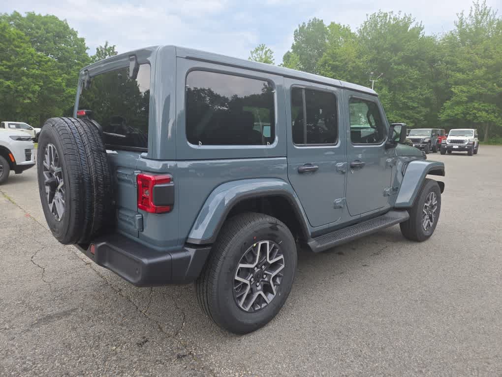 New 2026 Jeep Wrangler Unlimited Sahara AWD/4WD image 4