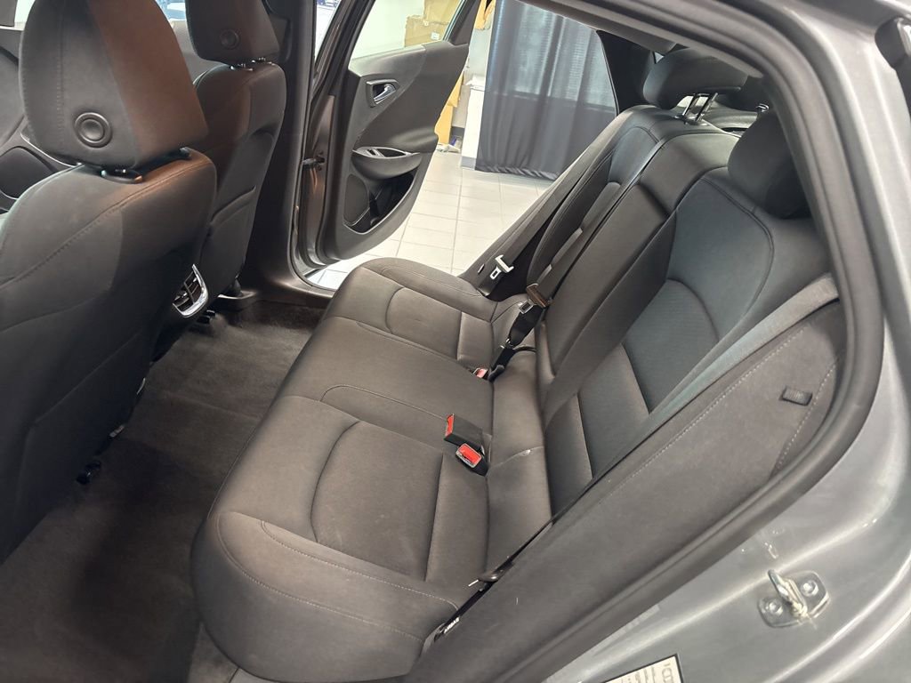 Used 2023 Chevrolet Malibu LT FWD image 38