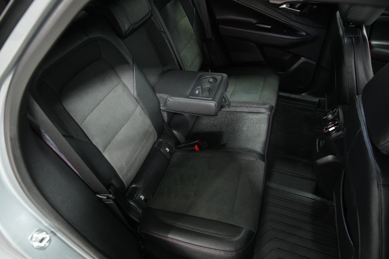 Used 2025 Chevrolet Blazer EV RS AWD/4WD image 16