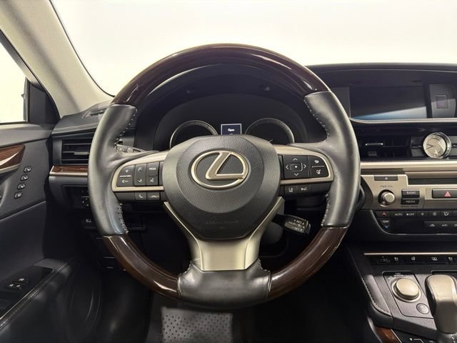 Used 2017 Lexus ES 350 w/ Luxury Package FWD image 30