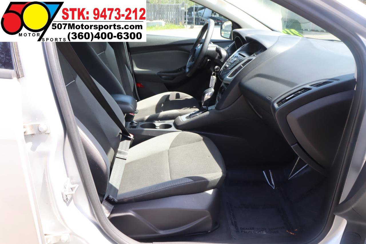 Used 2013 Ford Focus SE FWD image 20