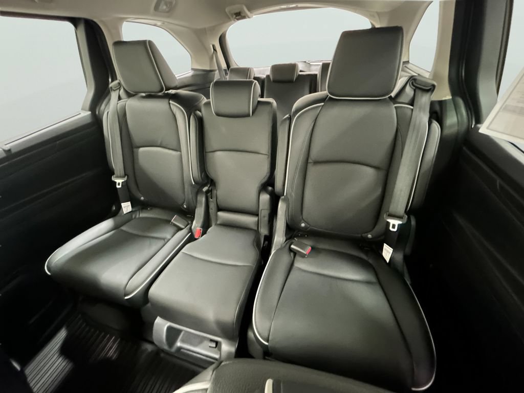 Used 2026 Honda Odyssey Touring image 23