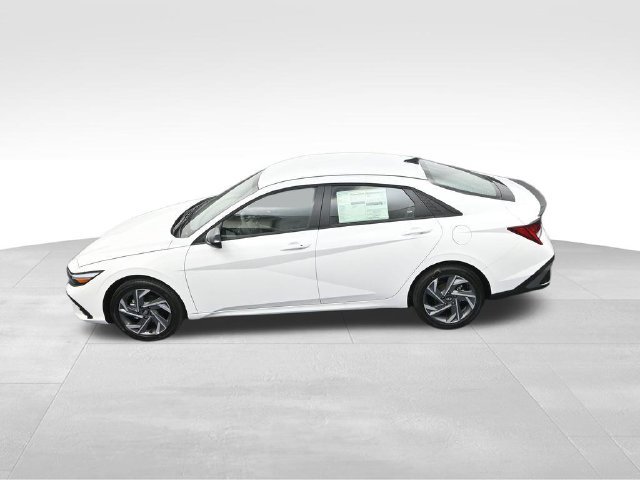 Certified 2025 Hyundai Elantra SEL FWD image 26