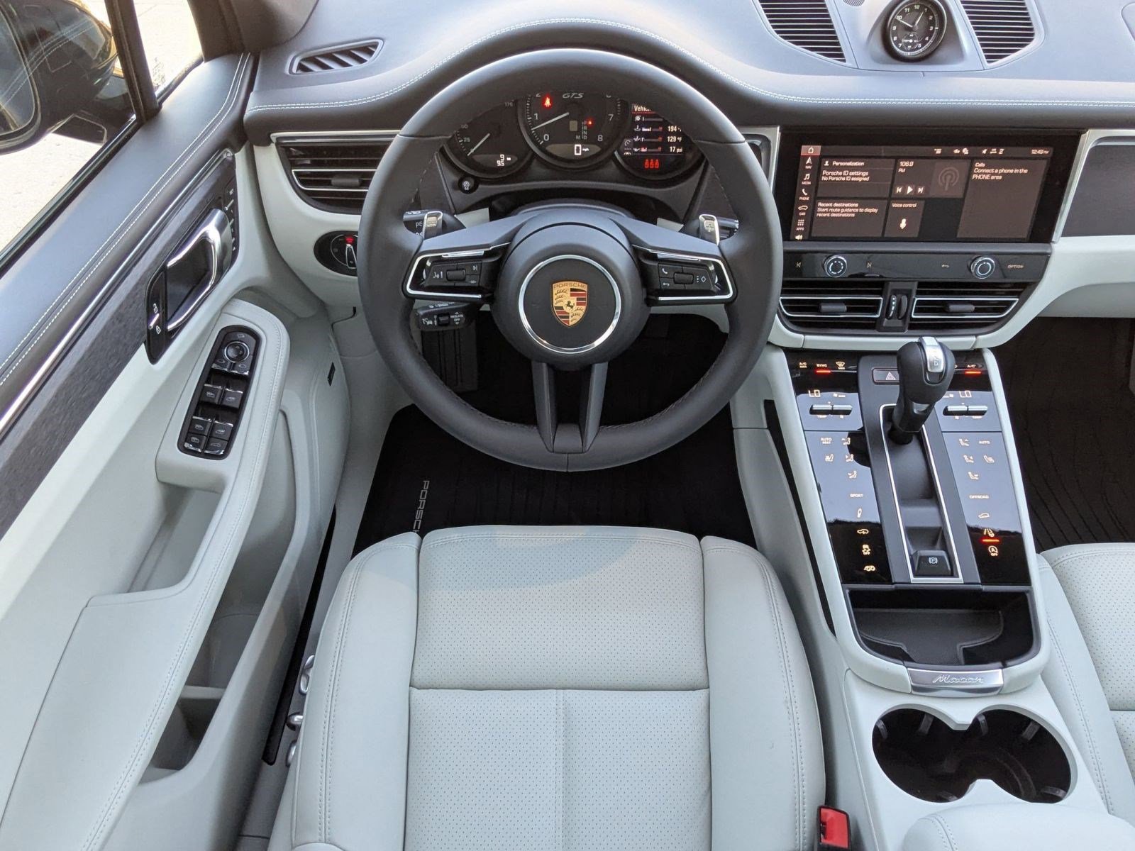 New 2026 Porsche Macan GTS AWD/4WD image 15