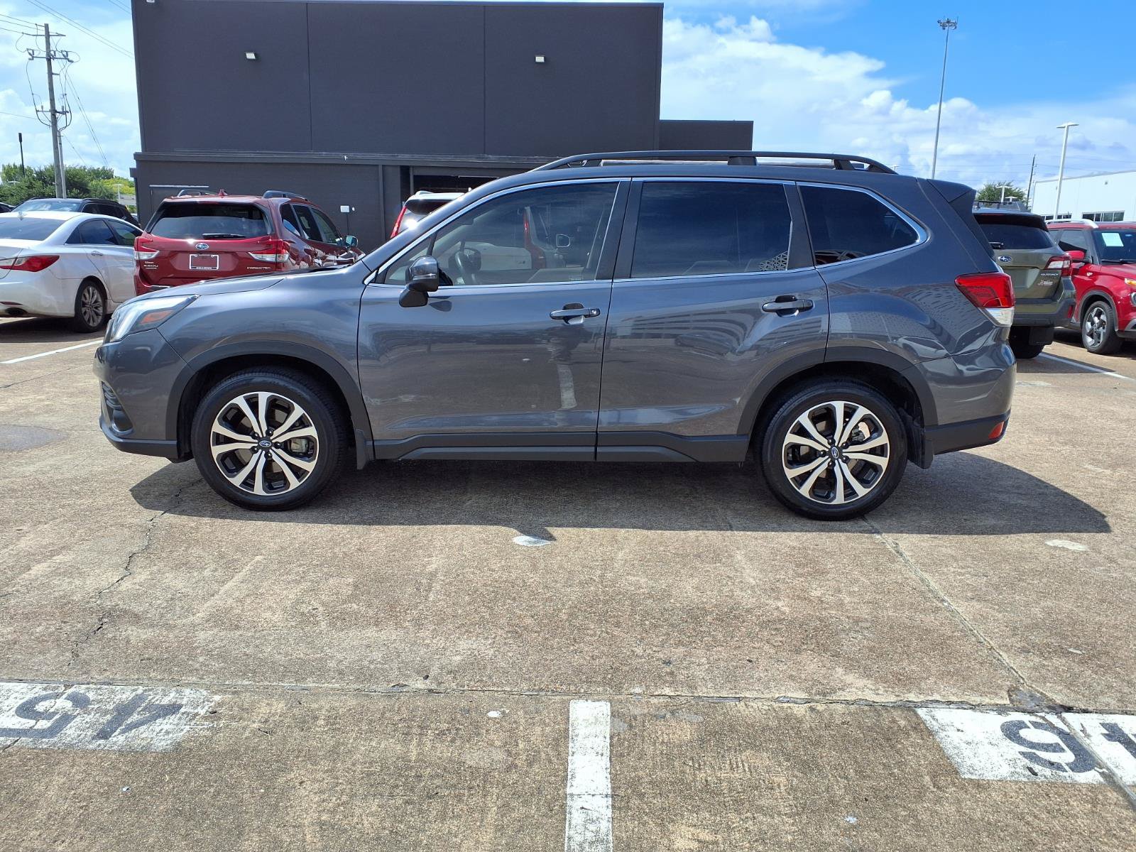 Certified 2023 Subaru Forester Limited AWD/4WD image 24