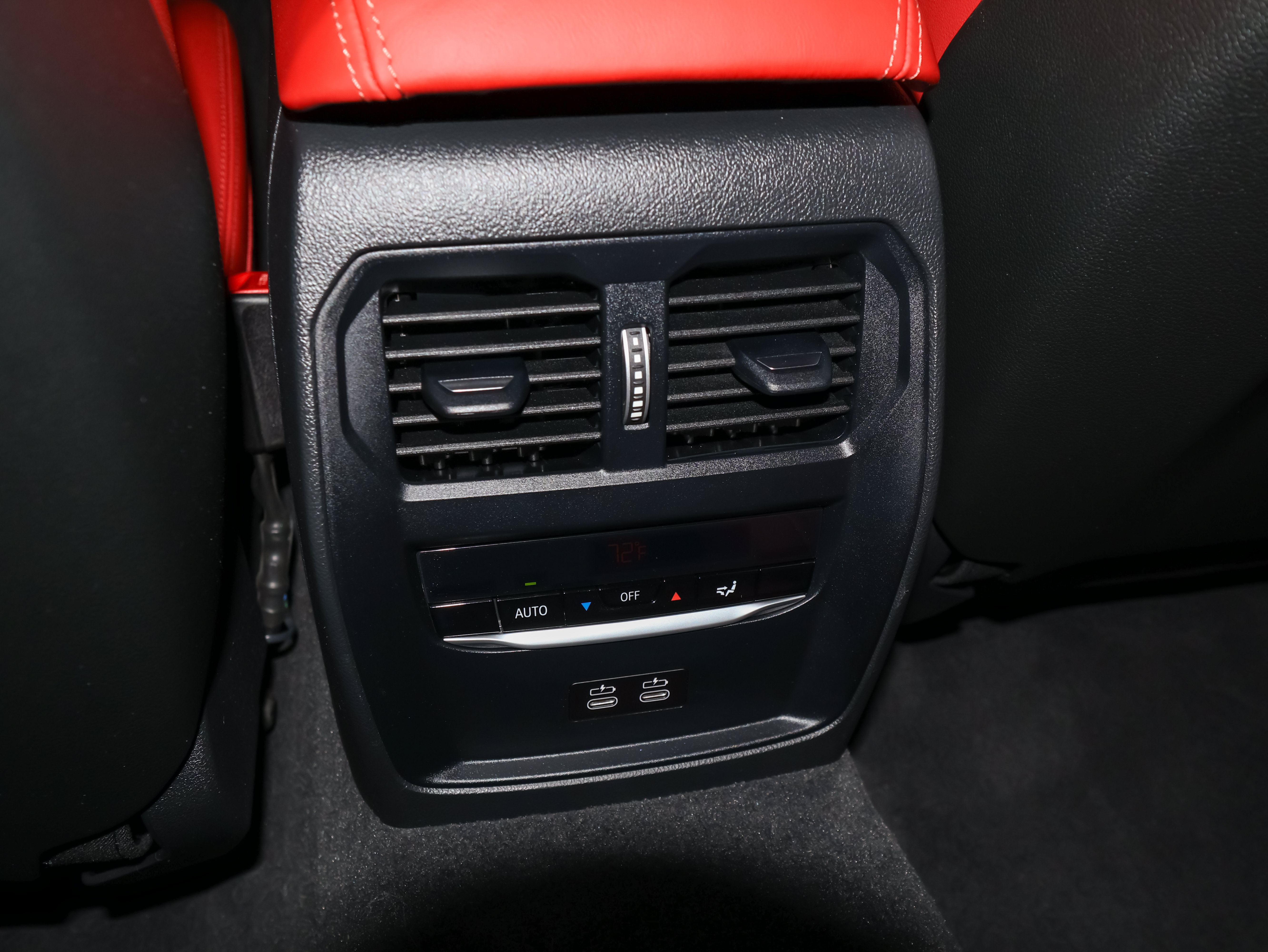 Used 2023 BMW M3 Competition w/ M Carbon Exterior Package AWD/4WD image 24