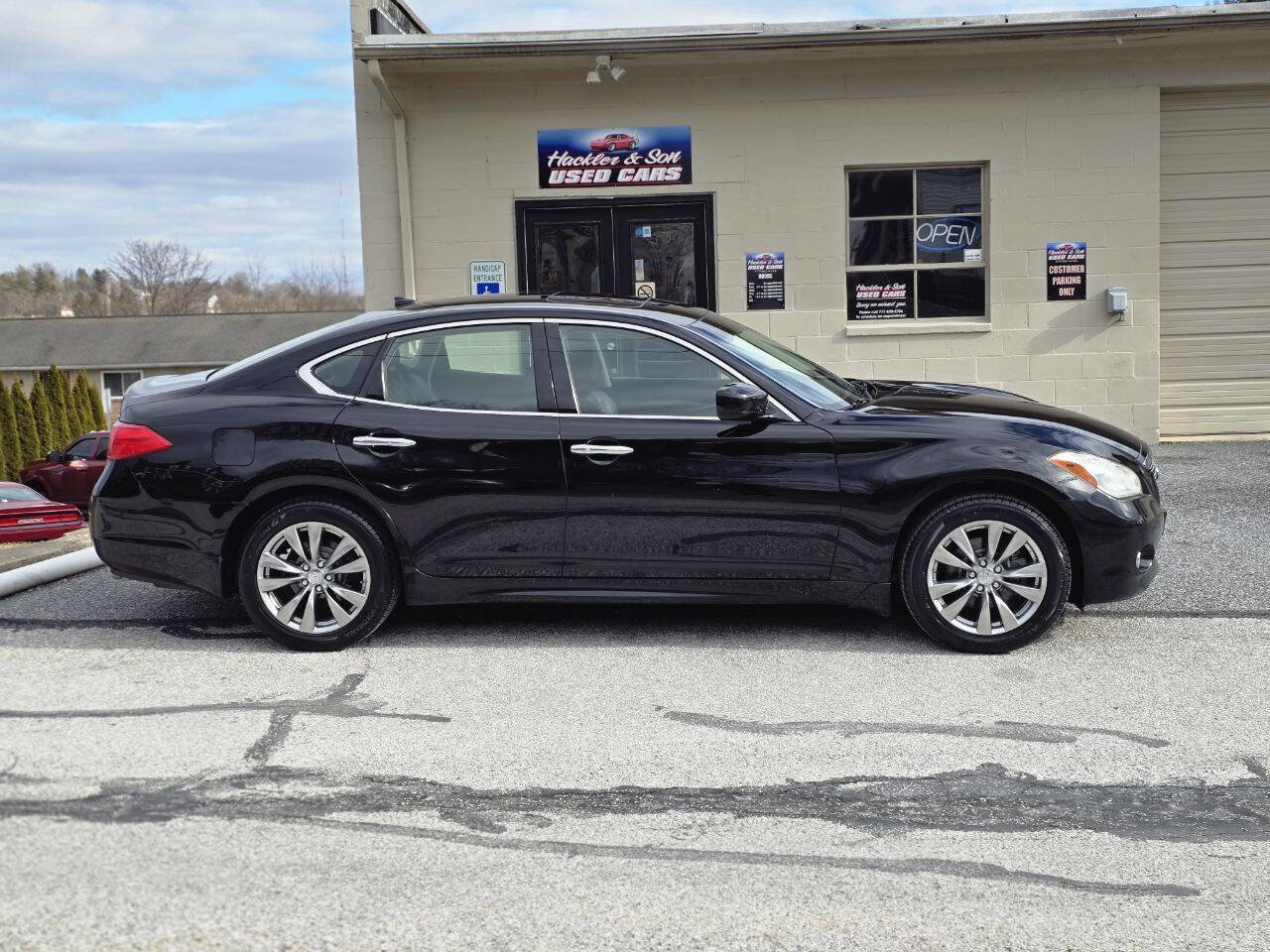 Used 2013 INFINITI M37 x w/ Premium Pkg image 3