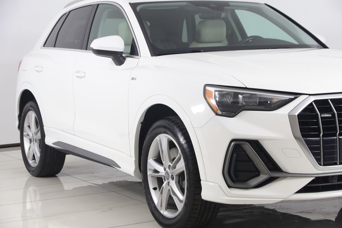 Used 2019 Audi Q3 2.0T Premium w/ Convenience Package AWD/4WD image 35