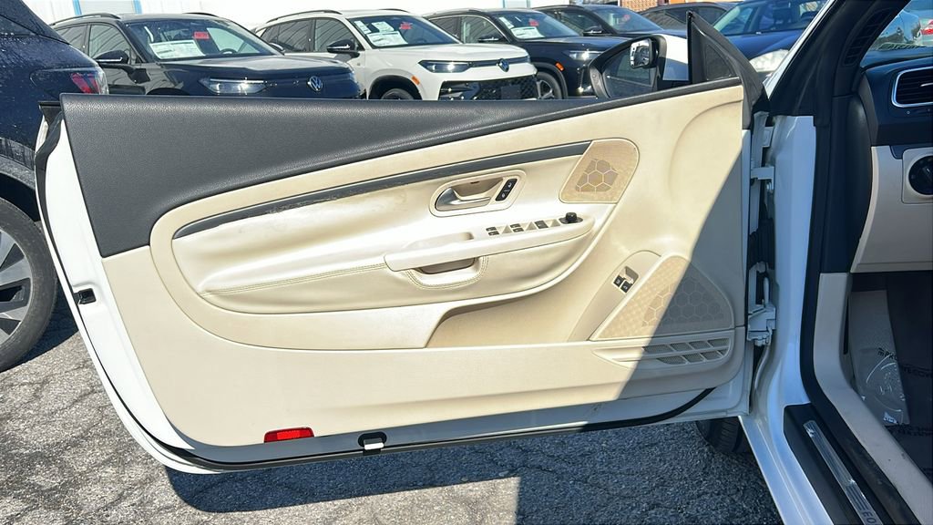Used 2010 Volkswagen Eos Komfort image 15