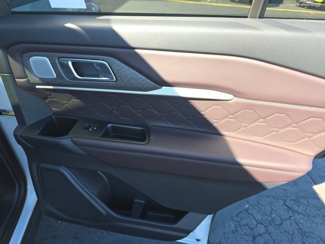 New 2025 Ford Explorer Platinum image 29