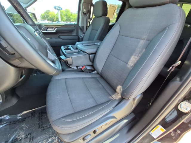 Used 2025 Chevrolet Silverado 1500 LT AWD/4WD image 21