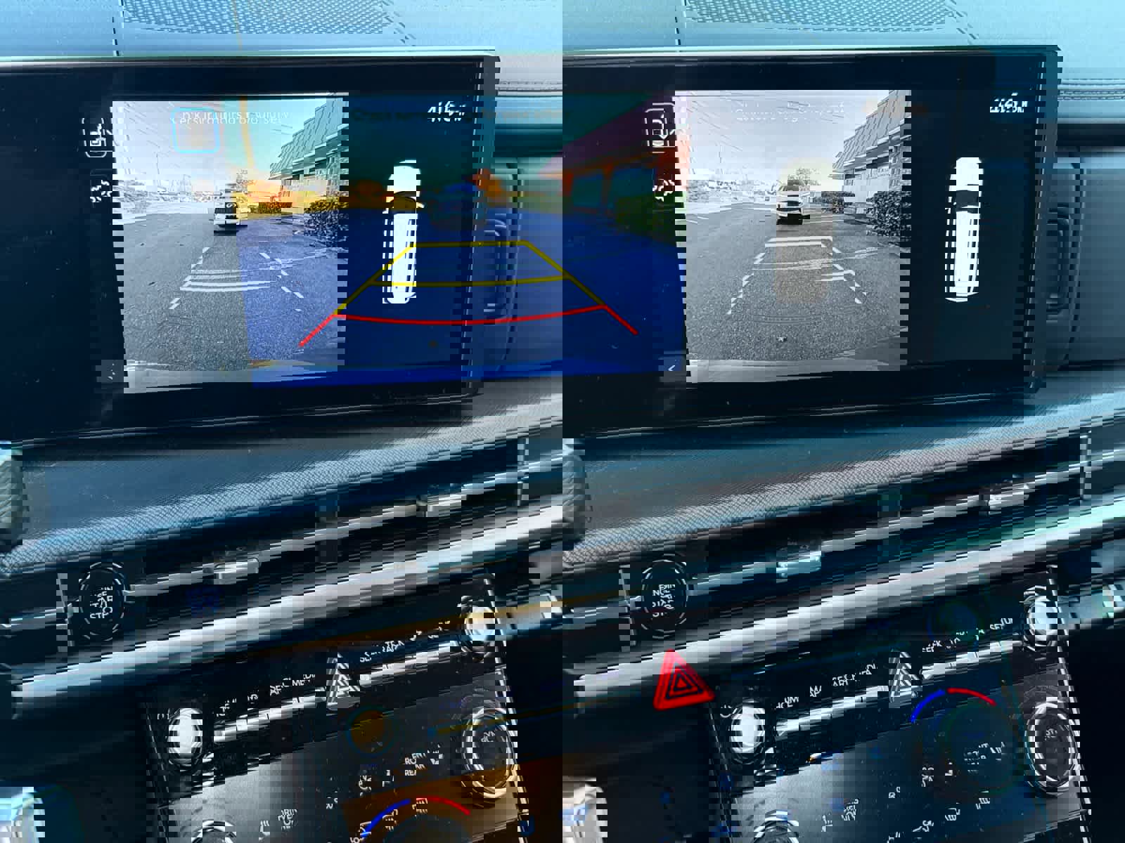 Used 2025 Hyundai Santa Fe SEL image 21