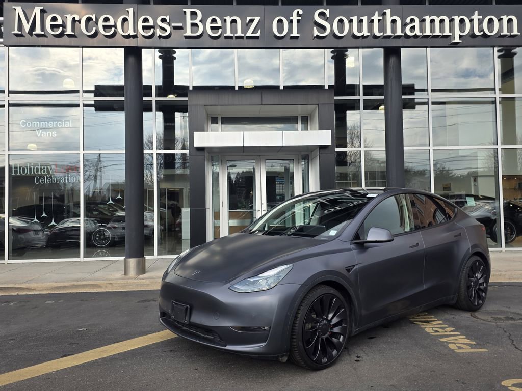 Used 2023 Tesla Model Y Performance image 1