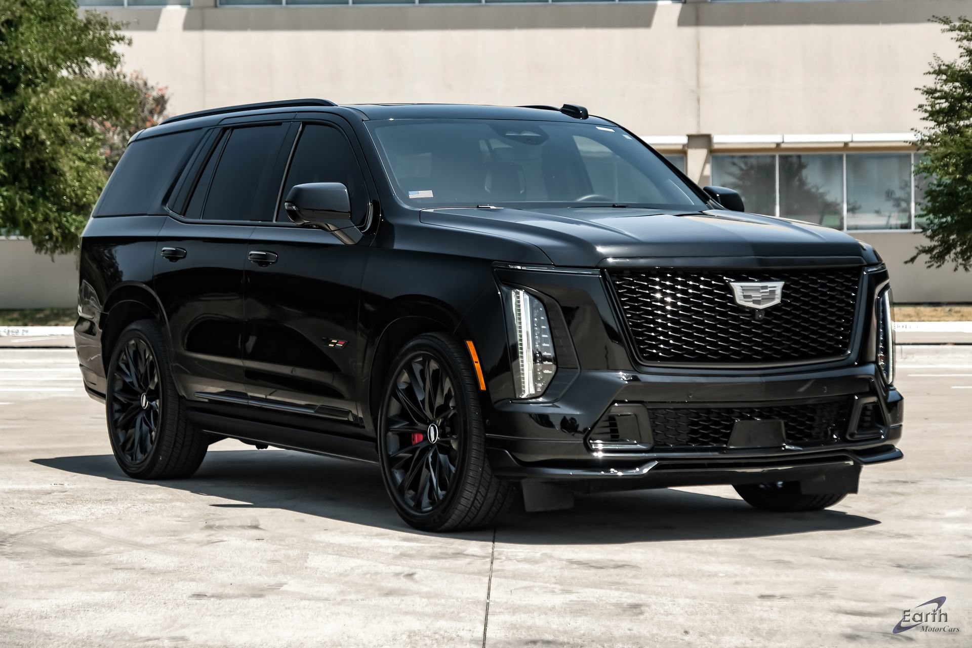 Used 2026 Cadillac Escalade V w/ LPO, ONYX Package AWD/4WD image 24