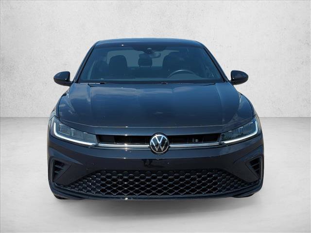 Used 2025 Volkswagen Jetta Sport FWD image 2