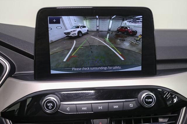 Used 2022 Ford Escape SE w/ Cold Weather Package FWD image 22