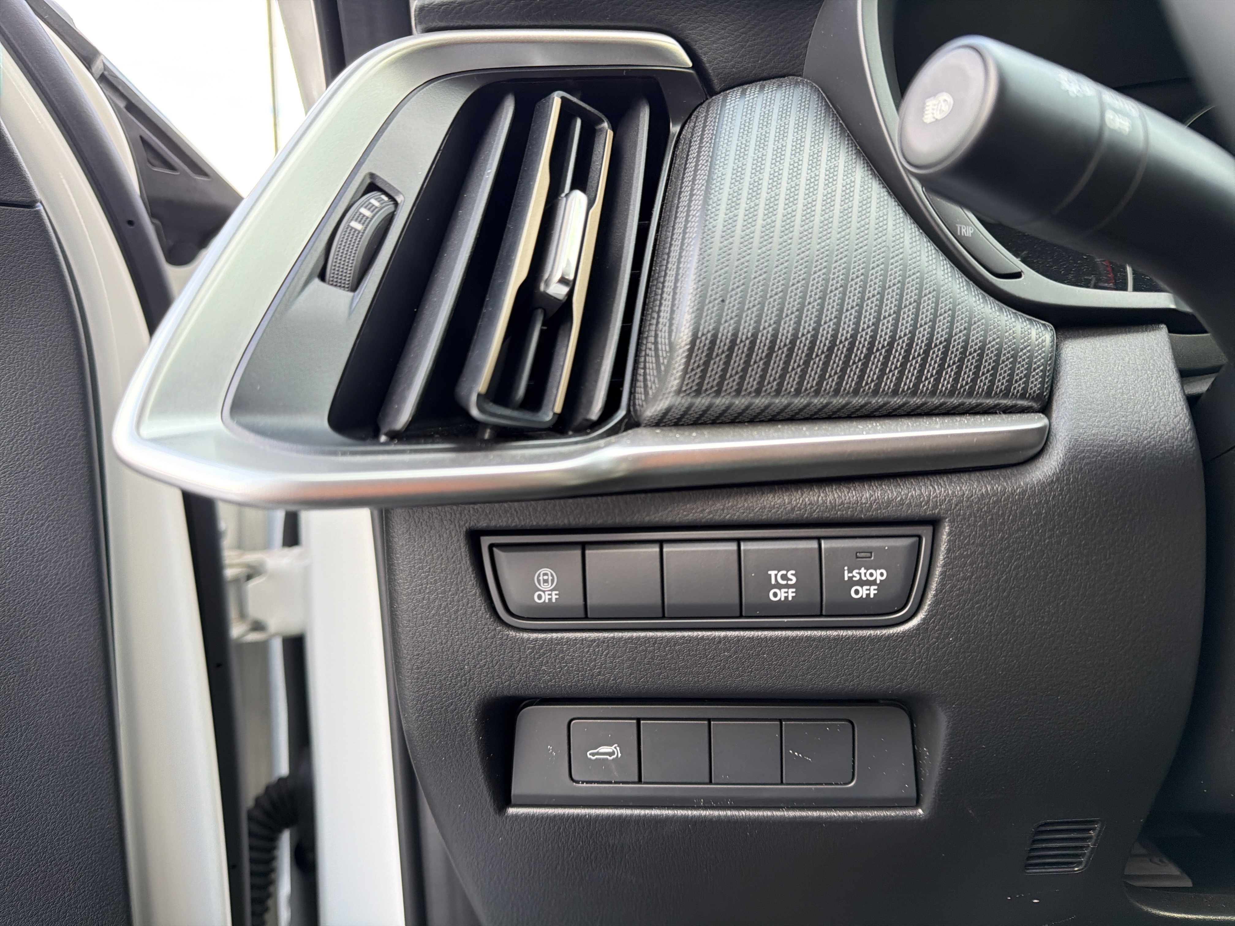 Used 2025 MAZDA CX-90 3.3 Turbo w/ Select Package image 16