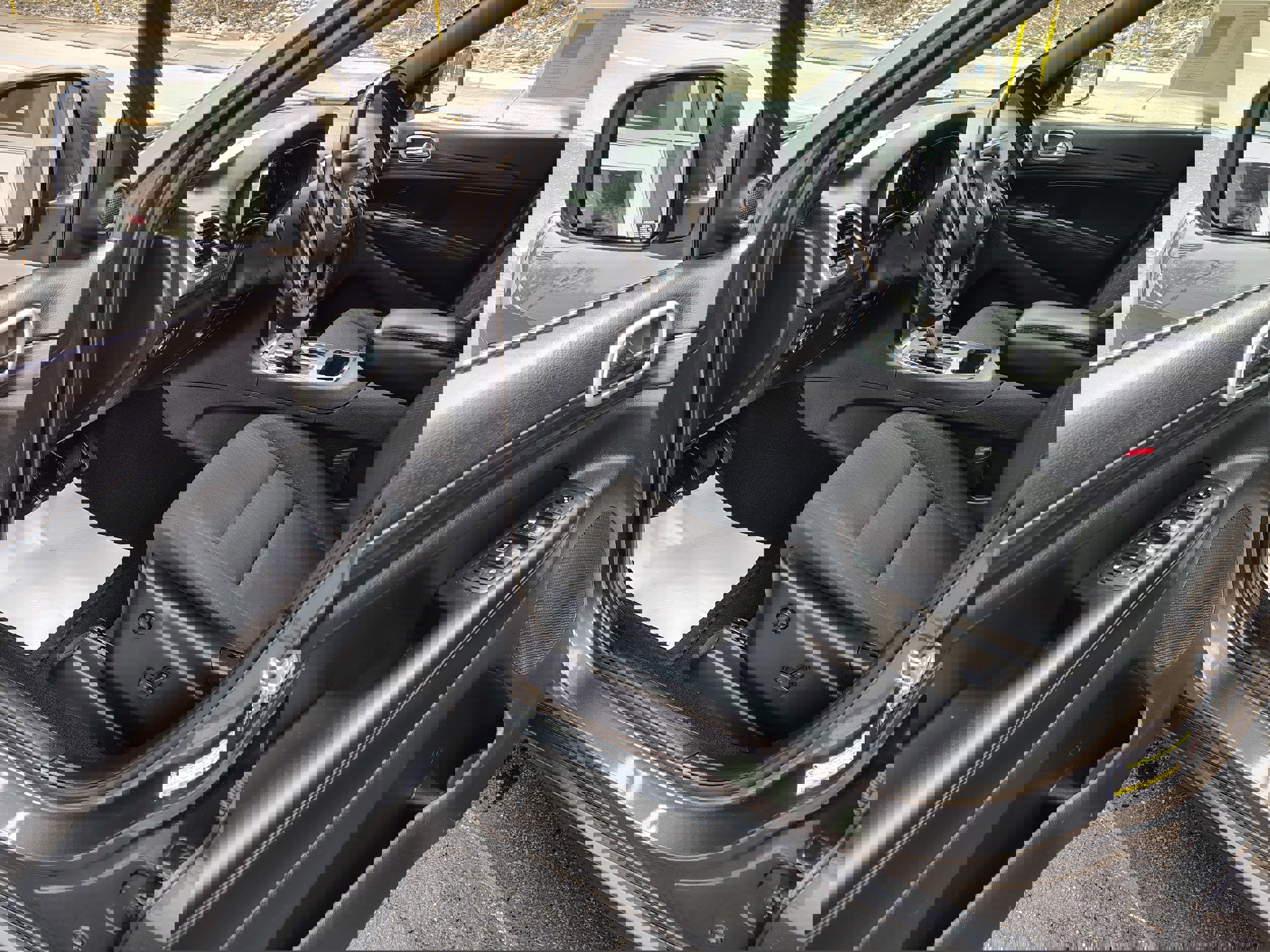 Certified 2021 Jeep Grand Cherokee Laredo image 18