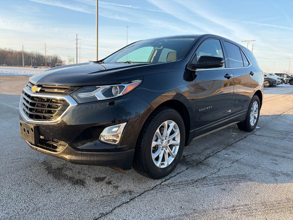 Used 2019 Chevrolet Equinox LT w/ Driver Convenience Package image 3