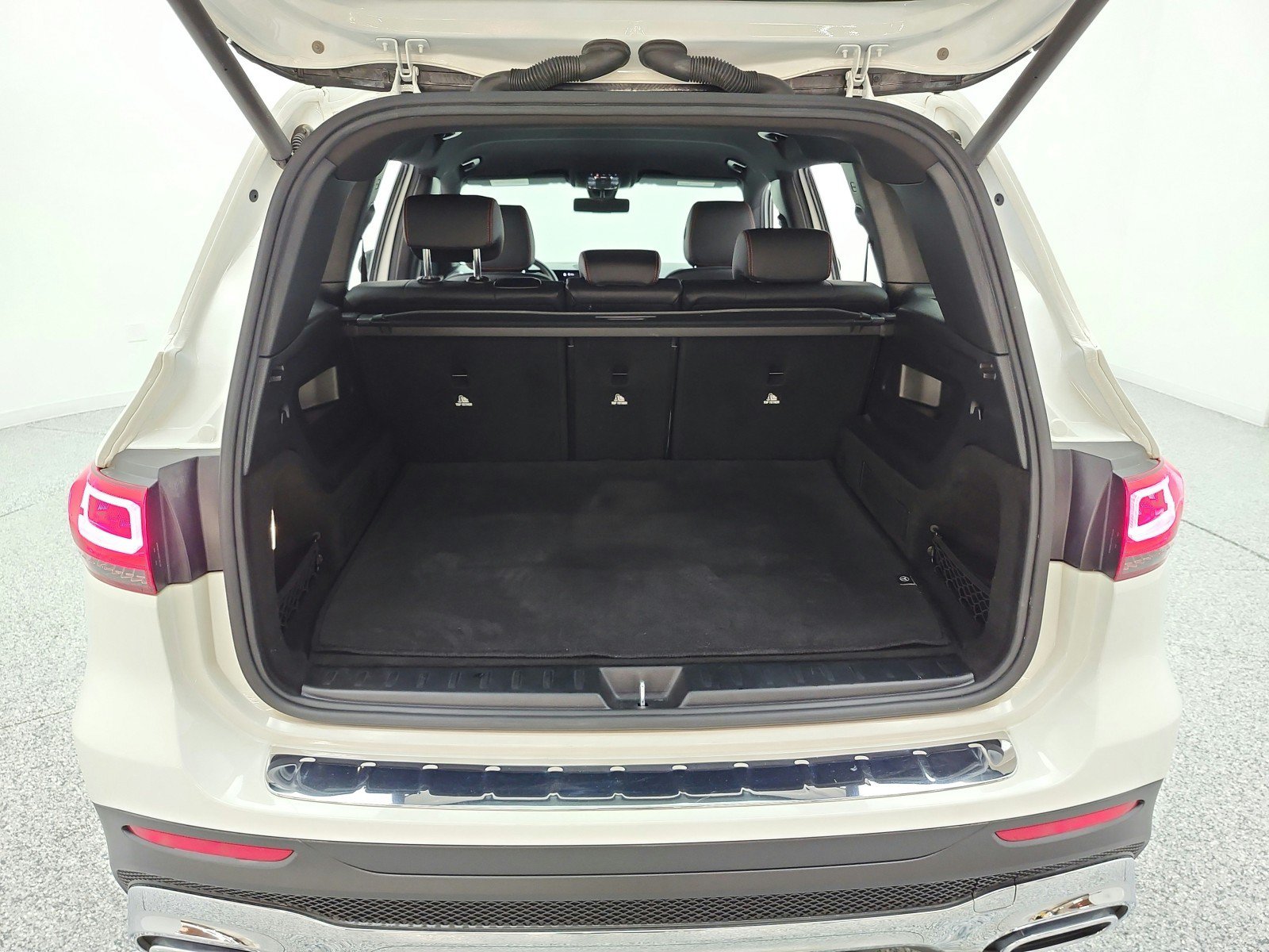 Used 2022 Mercedes-Benz GLB 250 image 16