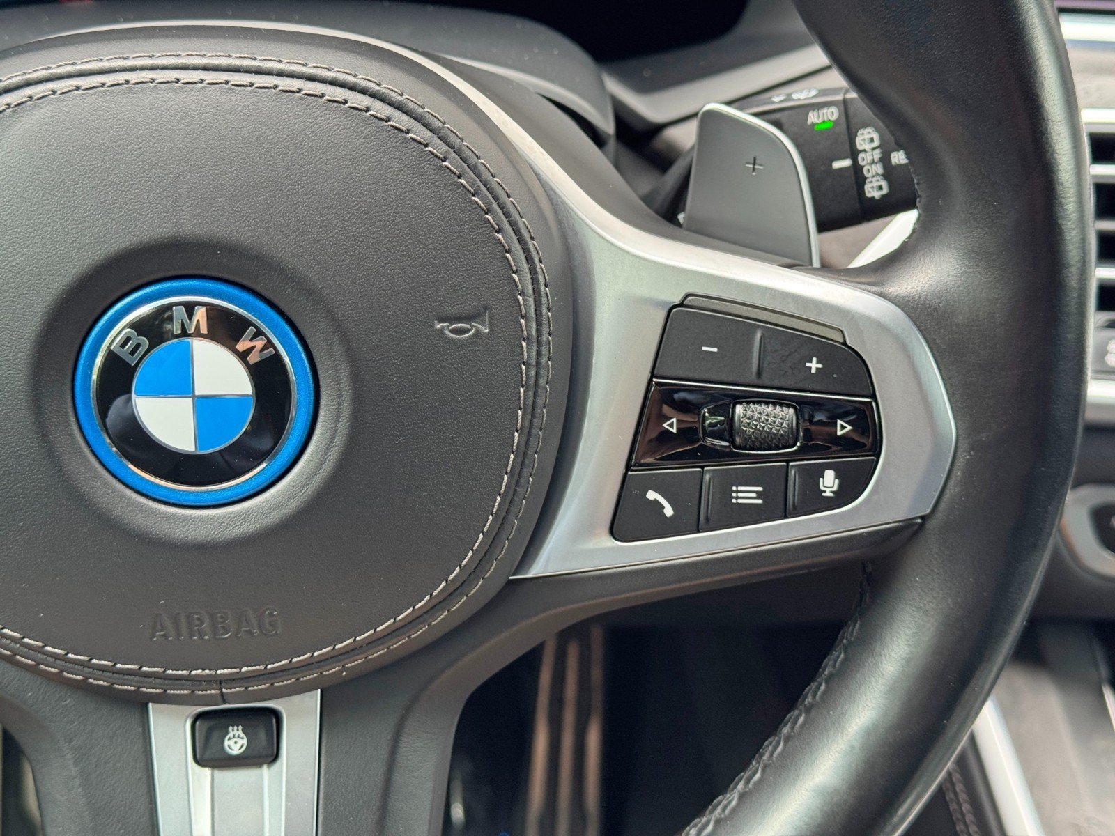 Used 2022 BMW X5 xDrive45e w/ M Sport Package AWD/4WD image 24