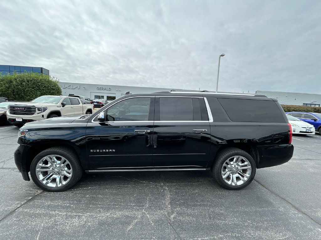 Certified 2020 Chevrolet Suburban Premier w/ Premier Plus Edition AWD/4WD image 11