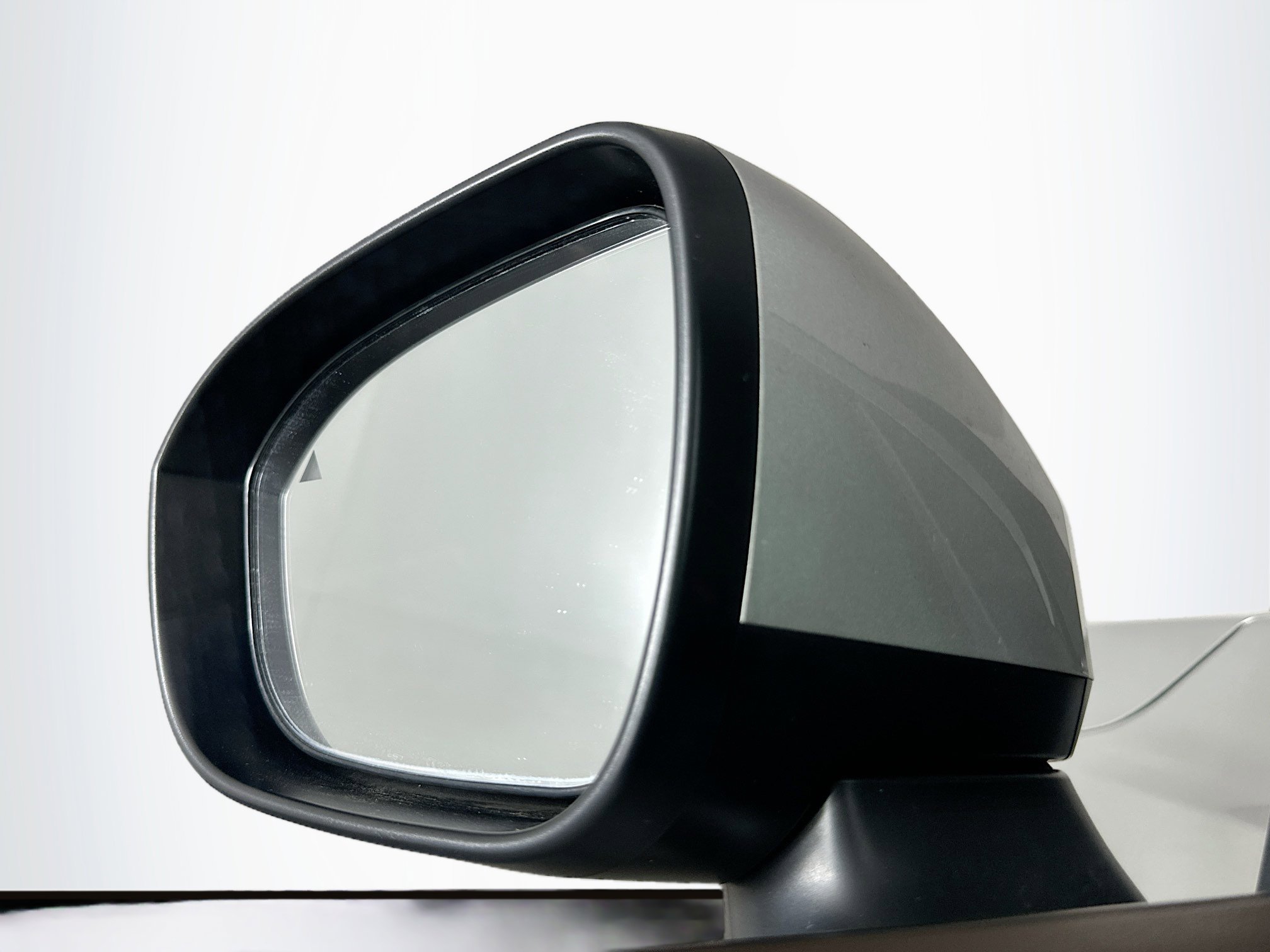 Used 2023 Nissan Rogue SV image 16