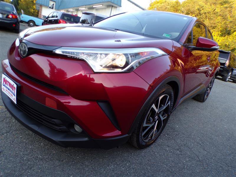 Used 2018 Toyota C-HR XLE image 3