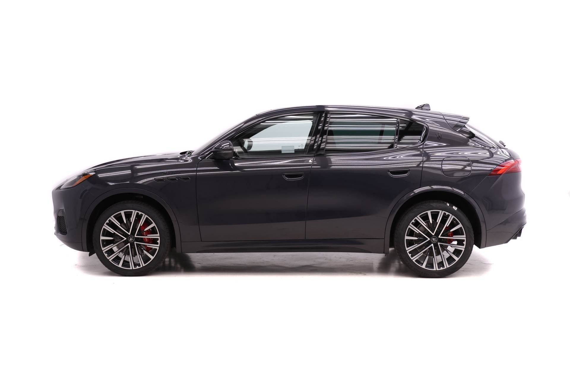 New 2025 Maserati Grecale Modena AWD/4WD image 3