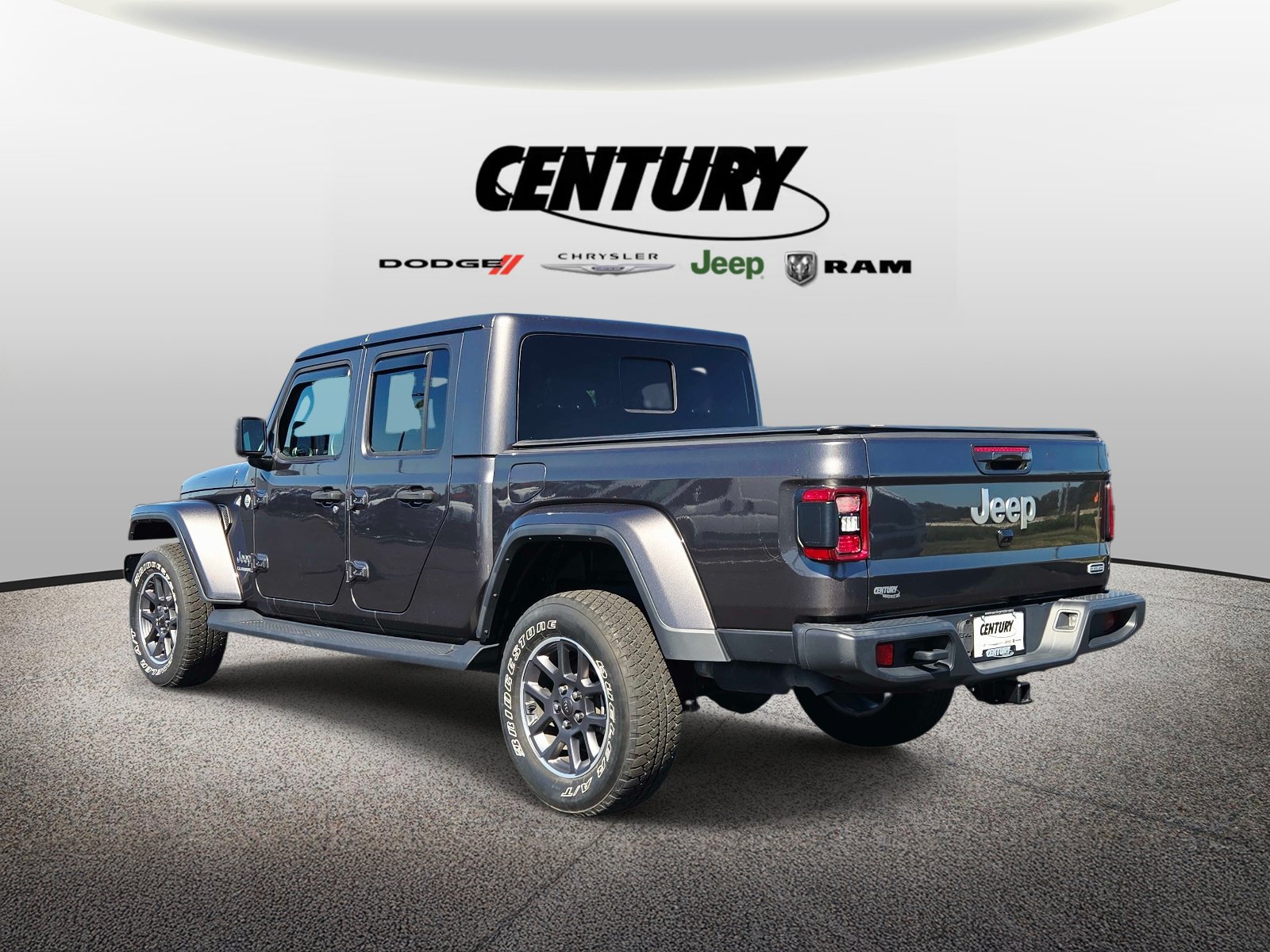 Used 2020 Jeep Gladiator Overland w/ Popular Equipment Package AWD/4WD image 6