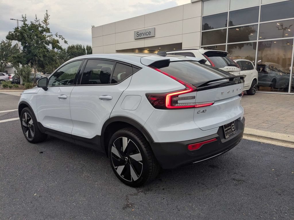 Certified 2024 Volvo C40 Recharge Core AWD/4WD image 4