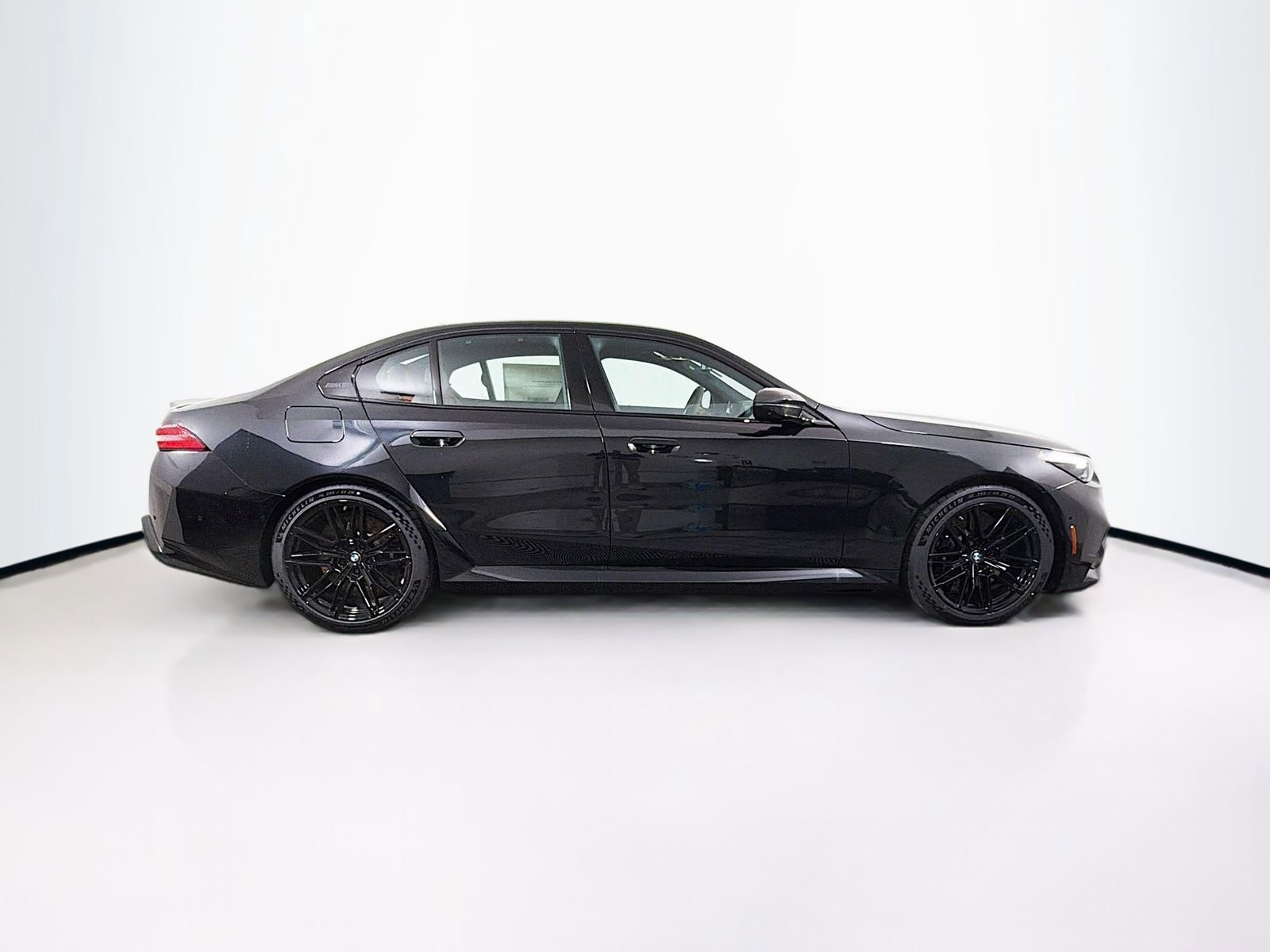 New 2026 BMW M5 w/ Carbon Package AWD/4WD image 8