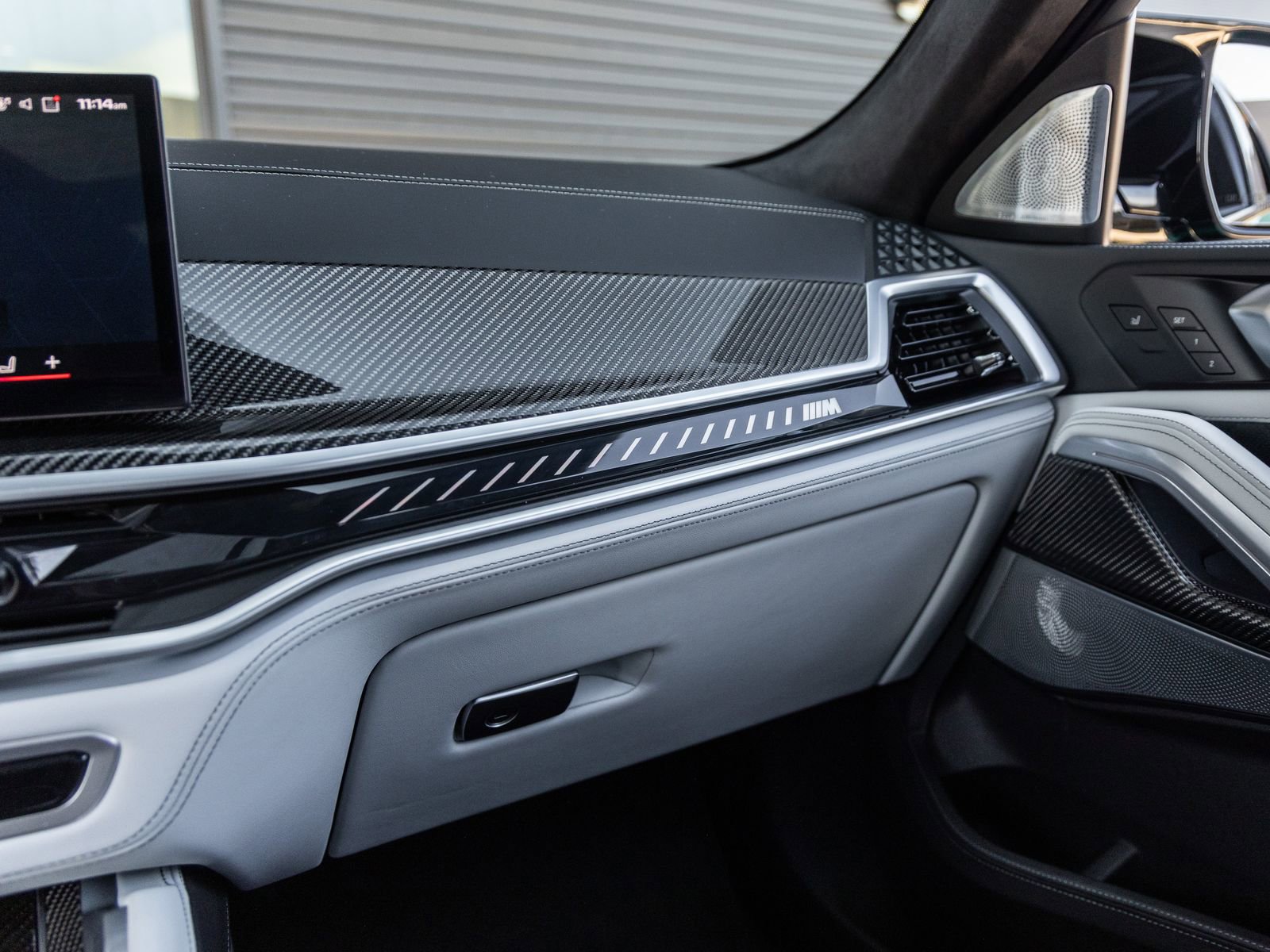 Used 2025 BMW X6 M Competition w/ Executive Package image 33