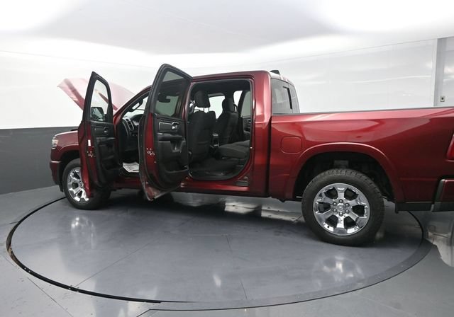 Used 2025 RAM 1500 Big Horn AWD/4WD image 34