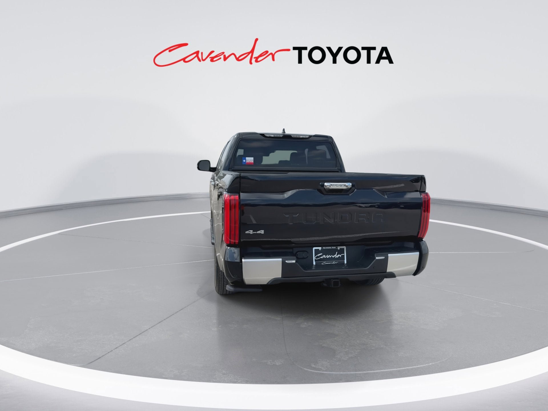 Used 2024 Toyota Tundra Limited w/ Power Package AWD/4WD image 7