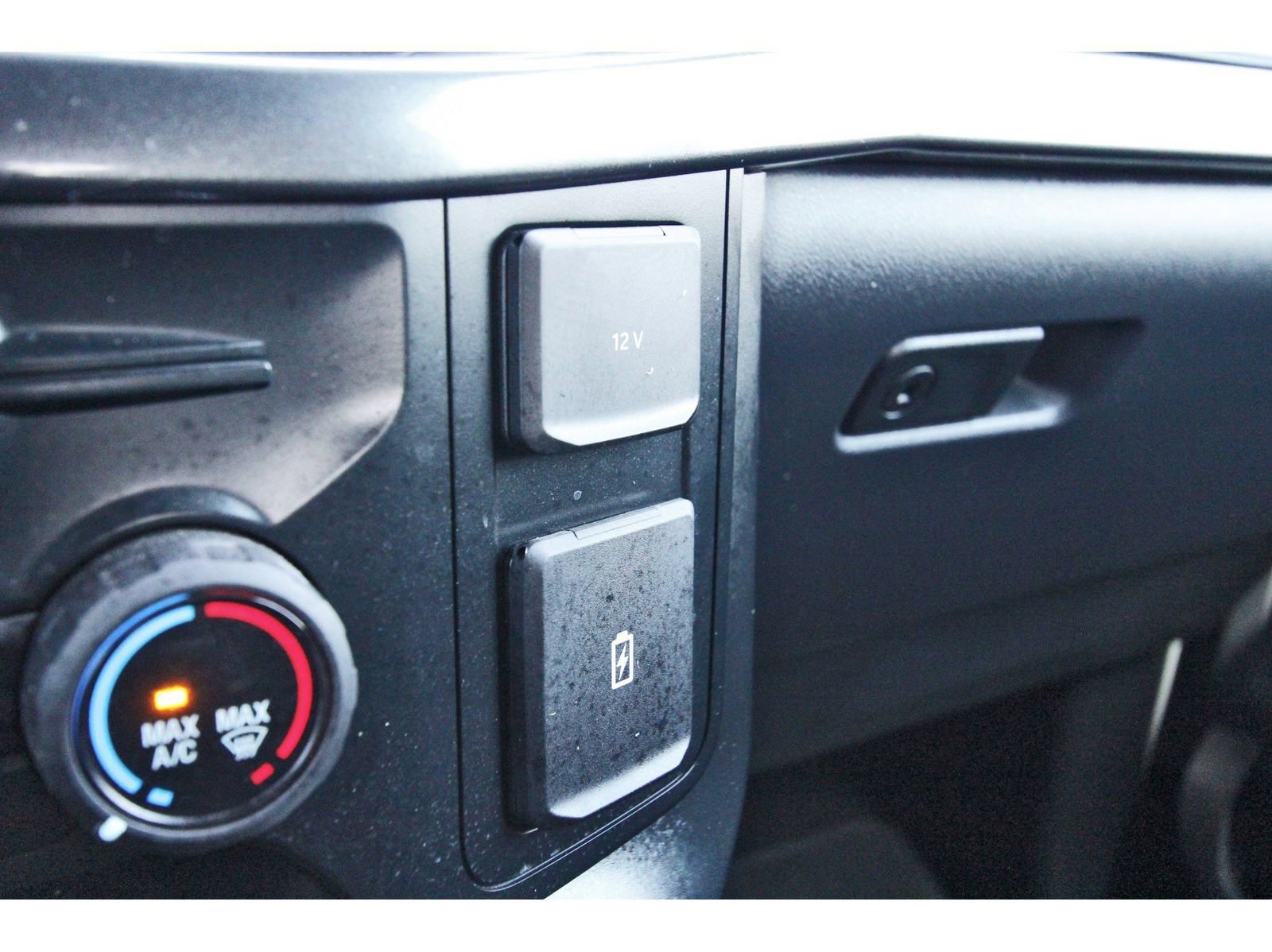 Used 2024 Ford F150 STX image 28