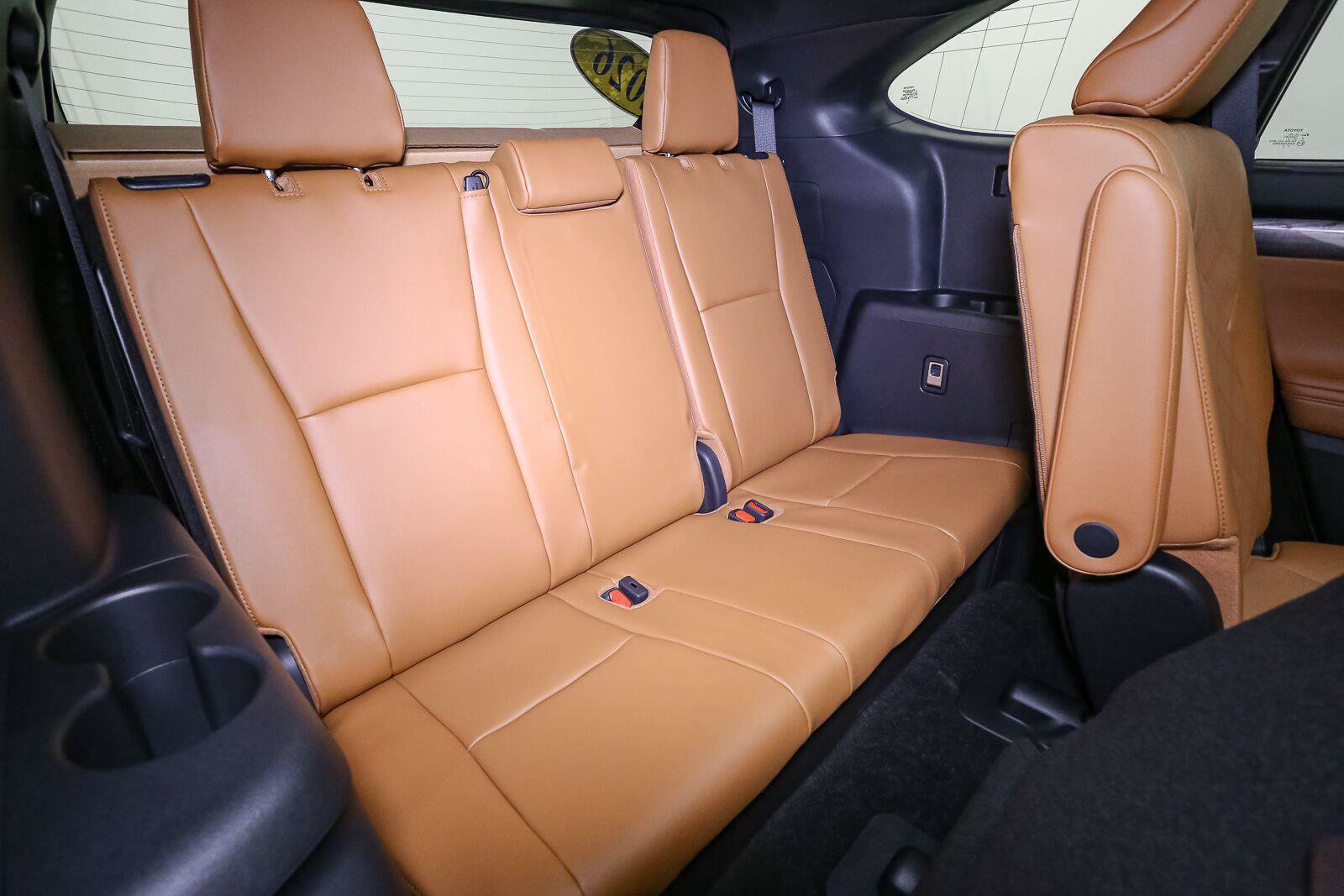 Used 2026 Toyota Highlander Platinum AWD/4WD image 27