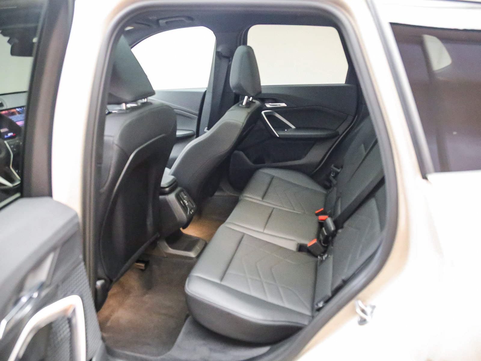 Used 2026 BMW X1 xDrive28i w/ Technology Package AWD/4WD image 20