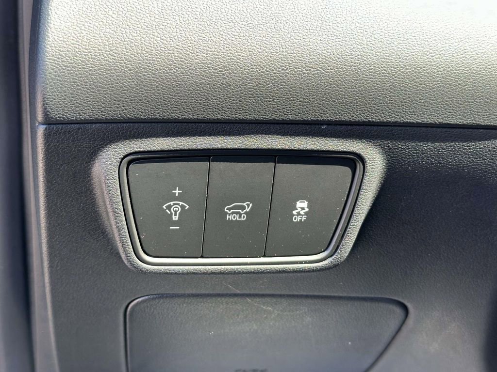 Used 2023 Hyundai Tucson Limited image 24