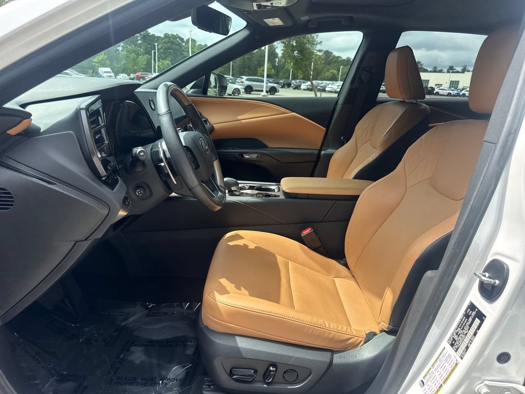 Used 2023 Lexus RX 350 Premium w/ Accessory Package (Z1) FWD image 12